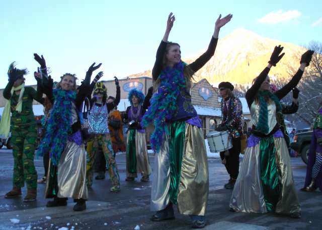 Graceful dancers